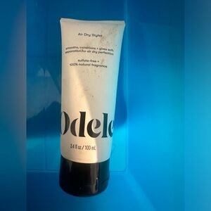 💙 4/$20 Odele Air Dry Styler